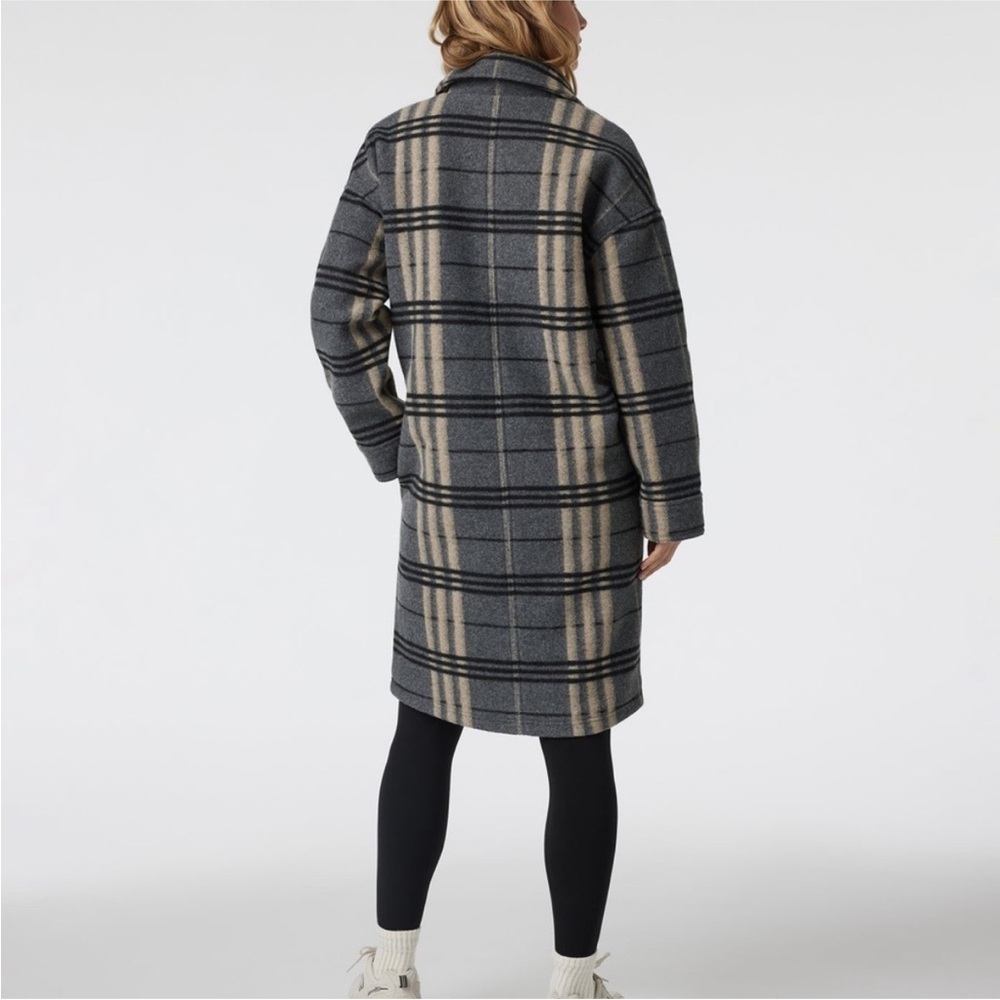 Vuori Plaid Coat in Gray and Cream - Picture 5 of 13